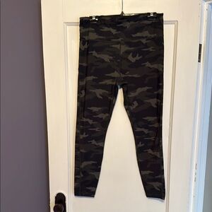 Athleta Green and Black Camouflage Ultimate 7/8 Tights